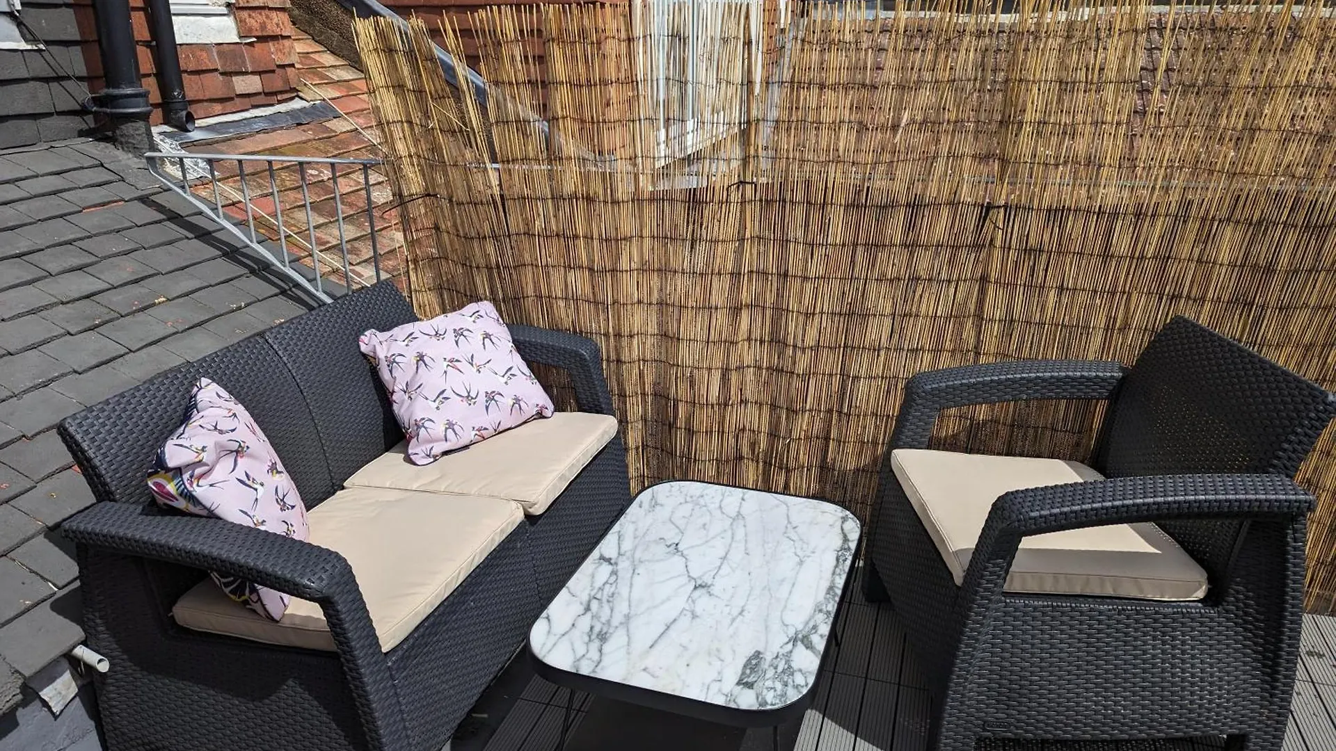 Apartment Central Hove Quiet Top Floor Flat With Terrace
